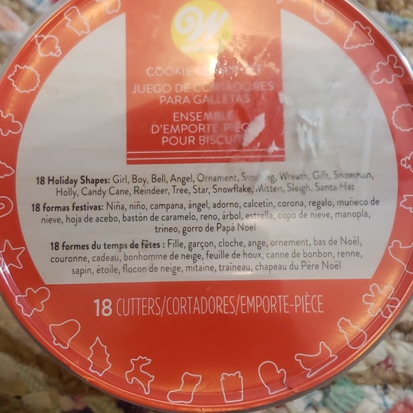 🌼5 for $25🌼 16 piece holiday cookie cutters - Picture 2 of 3